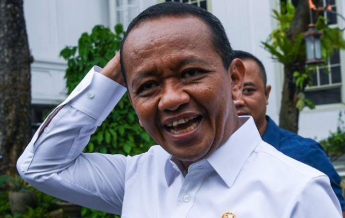 IMG-20251021-WA0303 FOTO: Bahlil Lahadalia Menteri ESDM yang juga eks anggota Majelis Wali Amanat (MWA) Universitas Hasanuddin. (Properti Kompas)