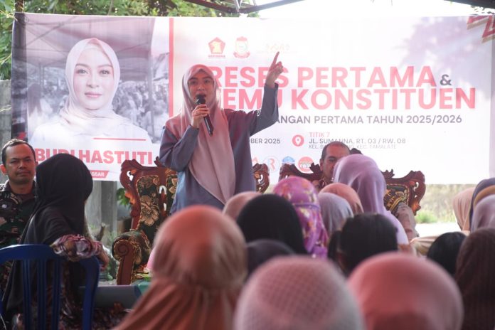 IMG-20251023-WA0234 FOTO: Anggota DPRD Kota Makassar, Budi Hastuti kembali menggelar reses pertama masa persidangan pertama masa sidang 2025/2026, pada Kamis (23/10/2025).
