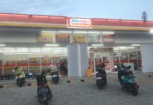 Pemkot Palopo Tak Berkutik Hadapi Ritel Liar: Janji Penutupan Alfamart Berujung Gertak Sambal FOTO: Salah satu ritel di kota Palopo Sulawesi Selatan