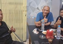 Jelang Mubes, 3 Tokoh Pemuda Pancasila: PP Bukan Hanya Besar di Simbol, Tapi juga Berdaya di Masyarakat FOTO: Bang Ril Senior Pemuda Pancasila (Paling kiri), Ketua MPC Pemuda Pancasila Kota Makassar, Erwin Hatta Sulolipu (Tengah), Paling Kanan Illank Radjab, S.H., mantan Ketua SAPMA Pemuda Pancasila Kota Makassar periode 2009β2012 dan mantan Ketua SAPMA Pemuda Pancasila Wilayah Sulawesi Selatan periode 2012β2014.