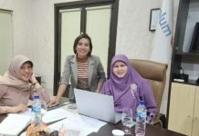 Antologi “Dari Guru, Untuk Guru” Siap Terbit, Dr. Saiful Abdi: Program Ini Memuliakan Guru Perempuan Sumut FOTO: Kelompok Perempuan PGRI Sumut dan Asosiasi Guru Penulis PGRI Sumut mendapat apresiasi tinggi dari jajaran pengurus. Dr. Saiful Abdi, Dr. Ilyas Sitorus dan Sekretaris PGRI Sumut.