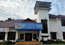 Diduga Lakukan Pungli ini Bantahan Pihak BKPSDM Deli Serdang FOTO: Kantor Badan Kepegawaian dan Pengembangan Sumber Daya Manusia (BKPSDM) Kabupaten Deli Serdang adalah di Jalan Mahoni No. 1, Lubuk Pakam, Kabupaten Deli Serdang, Sumatera Utara.
