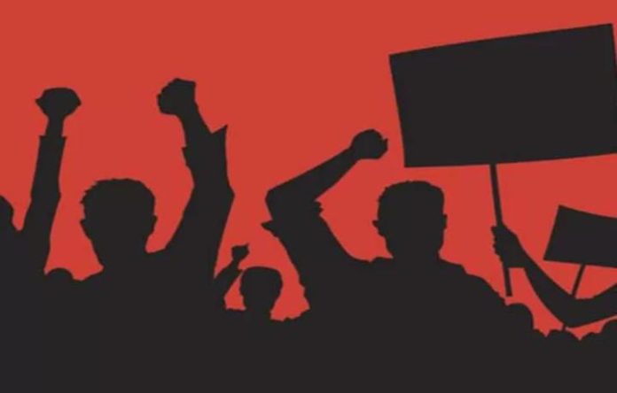 IMG-20251104-WA0327 FOTO: Ilustrasi aksi unjuk rasa (properti galamedia.pikiran-rakyat.com)