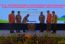 Unhas Konsisten Dalam Riset Lingkungan Hidup dan Pembangunan Berkelanjutan FOTO: LPPM Universitas Hasanuddin menyelenggarakan The 4th International Conference on Environment and Sustainable Development (ICESD) 2025 dengan tema “Artificial Intelligence and Digital Innovation for Sustainable Development”. Konferensi ini berlangsung di Unhas Hotel and Convention, Kampus Tamalanrea, Makassar.