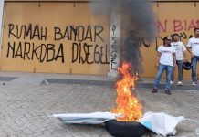 Bone Zona Darurat Narkoba, Rumah Rehab Tak Kunjung Ada FOTO: Aksi unjuk rasa Forum Bersama (Forbes) Anti Narkoba Bone. (Istimewa)