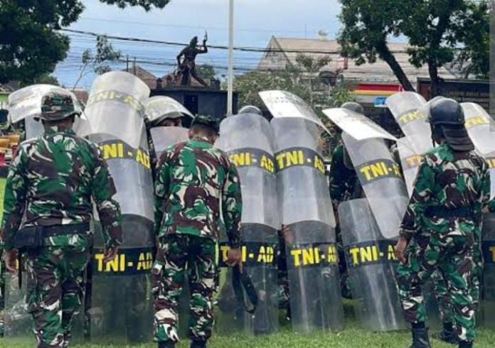 IMG-20251119-WA0483 FOTO: Ilustrasi pengadali anti huru hara milik TNI. (Sumber google)