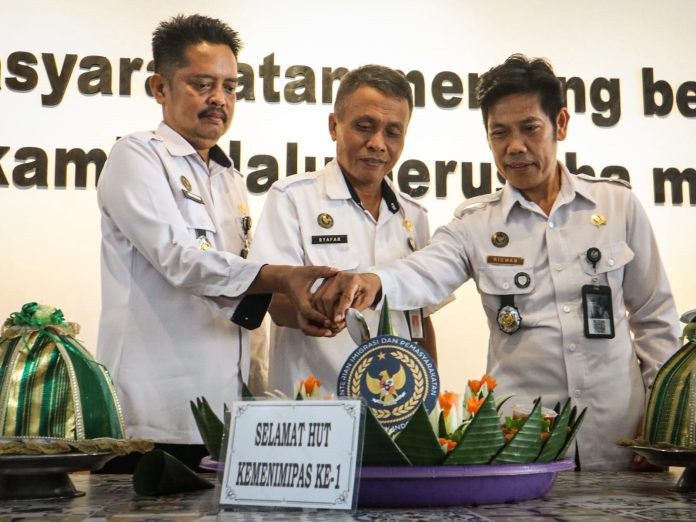 FOTO: Rumah Tahanan Negara Kelas IIB Barru turut memperingati Hari Bakti Kementerian Imigrasi dan Pemasyarakatan ke-1 Tahun 2025 yang digelar secara nasional, Rabu (19/11/2025).