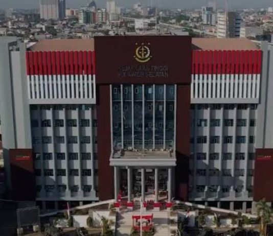 Penyidik Kejati Sulsel Kembali Periksa 2 Bupati di Kasus Dugaan Korupsi Bibit Nanas FOTO: Kantor Kejaksaan Tinggi Sulawesi Selatan, Jl Urip Sumoharjo, Km 4 Makassar. (Istimewa)