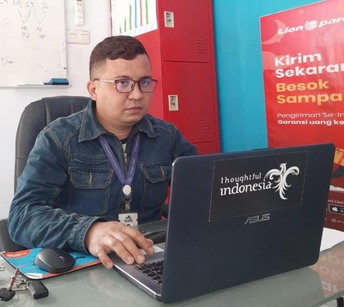 FOTO: Abd Rahman yang akrab disapa Gusdur alumni Jurusan Pendidikan Luar Biasa Fakultas Ilmu Pendidikan UNM