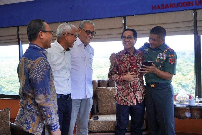 FOTO: Pangdam XIV/Hasanuddin Mayjen TNI Bangun Nawoko, didampingi sejumlah Pejabat Utama (PJU) Kodam, melakukan kunjungan silaturahmi ke Rektorat Universitas Hasanuddin (Unhas).