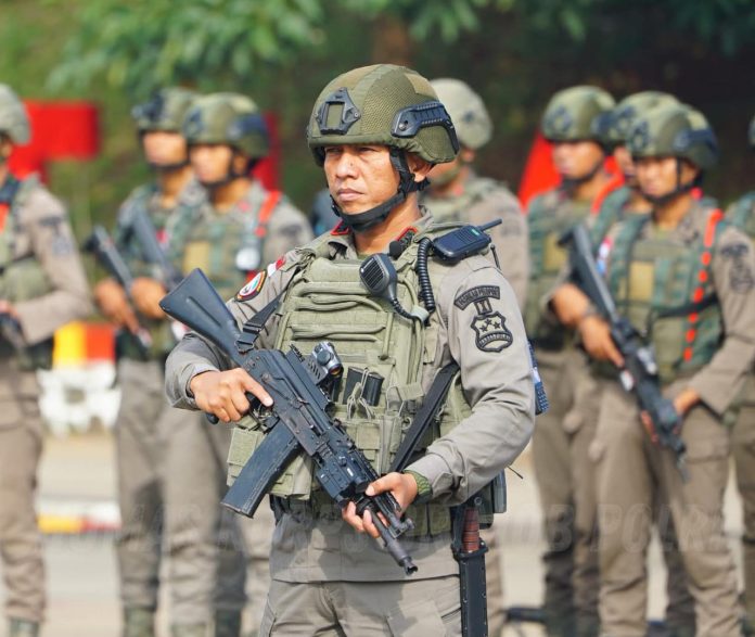 FOTO: Pasukan Gegana Korbrimob Polri saat pembukaan Latihan Pra Operasi (Latpraops) Satgas Tindak Damai Cartenz 2025 Bawah Kendali Operasi (BKO) Polda Papua. (Humas Korbrimob Polri)