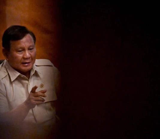 Presiden Rapat Bersama Menteri Kabinet Merah Putih di Hambalang Bahas Pasca Bencana dan Nataru FOTO: Presiden Prabowo Subianto memanggil sejumlah Menteri Kabinet Merah Putih ke kediaman Hambalang, Bogor, Jawa Barat, Minggu, (14/12/2025). (Instagram/sekretariat.kabinet) Presiden Prabowo Subianto memanggil sejumlah Menteri Kabinet Merah Putih ke kediaman Hambalang, Bogor, Jawa Barat, Minggu, (14/12/2025). (Instagram/sekretariat.kabinet)
