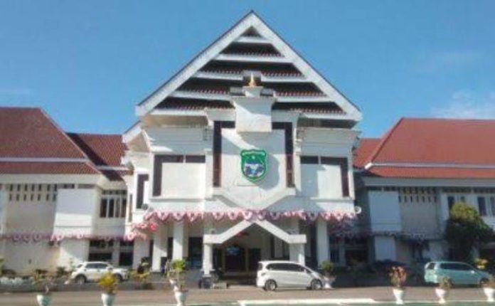 IMG-20251218-WA0222 FOTO: Kantor Bupati Pangkajene Kepulauan (Pangkep) Sulawesi Selatan.