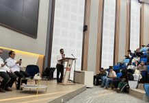 Prof Sukardi Weda: Asrama Mahasiswa untuk Ketua dan Sekretaris BEM Universitas FOTO: Prof Sukardi Weda saat dialog calon rektor bersama para fungsionaris mahasiswa Universitas Hasanuddin berlangsung dengan sukses dengan tema: Kampus untuk Mahasiswa, yang digelar di Aula Arsjad Rasjid Lecture Theater pada Kamis, (18/12/2025).