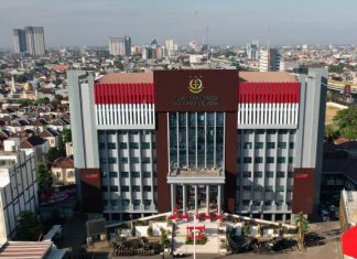 Mantan Pj Gubernur Diperiksa Kejati Sulsel Terkait dengan Pengadaan Nanas TA 2024 FOTO: Kantor Kejaksaan Tinggi (Kejati) Sulawesi Selatan Jl. Urip Sumoharjo, Km 4 Makassar. (Istimewa)