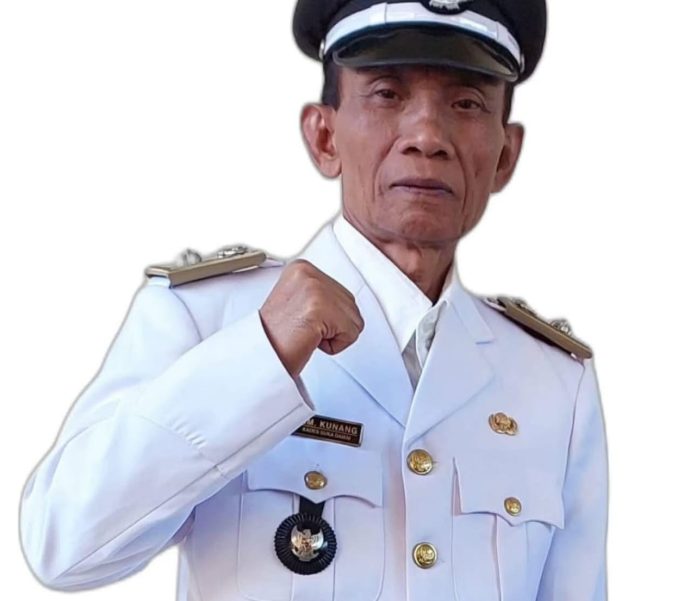 FOTO: HM Kunang Kepala Desa Sukadami, Cikarang Selatan, Bekasi. (Properti via media sosial)