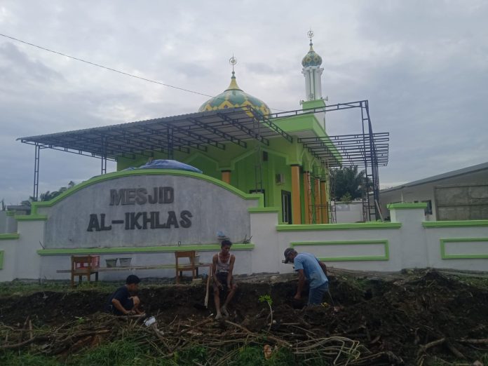 FOTO: Masjid Al Ikhlas Komplek Veteran, Medan Estate, Sumatera Utara.