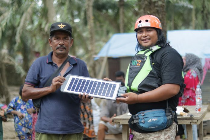 IMG-20251222-WA0053 FOTO: Relawan Wahdah Islamiyah bersama Wahdah Inspirasi Zakat (WIZ) dan Wahdah Peduli kembali melanjutkan misi kemanusiaan bagi masyarakat terdampak banjir di Aceh Tamiang. Pada Sabtu, 20 Desember 2025. (Properti WIZ)