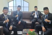 Mantan Pj Wali Kota Palopo Resmi Dilantik Jadi Kadis Pendidikan Sulawesi Tengah FOTO: Dari kiri Drs. H. Firmanza DP, S.H., M.Si. saat persiapan pelantikan bersama pejabat lainnya di lingkungan Pemerintah Provinsi Sulawesi Tengah. (Istimewa)