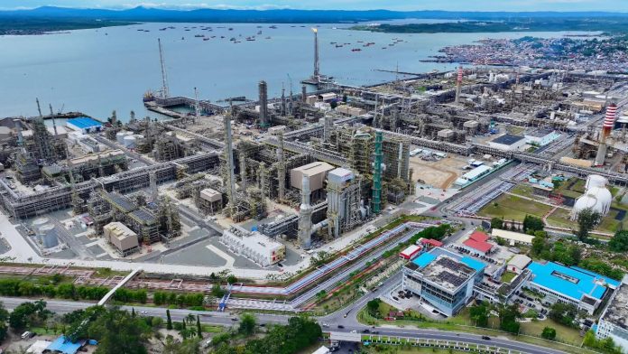 FOTO: Proyek kilang minyak terbesar di Indonesia yakni Refinery Development Master Plan (RDMP) di Balikpapan, Kalimantan Timur di resmikan pada hari ini, Senin (12/1/2026). (Dok. Setkab)