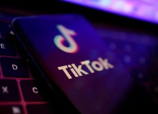 Akun Tiktok Lawyer Chiki Sampaikan Permohonan Maaf ke Warga Sulsel FOTO: Logo aplikasi TikTok terlihat pada ilustrasi. (ANTARA/REUTERS/Dado Ruvic/Dok)