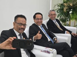 Pernah Lolos 3 Besar Calon Rektor Unhas, Kini Prof Sukardi Weda Maju di Pilrek UNM FOTO: Tiga calon Rektor Unhas dari kiri Prof. Dr. Sukardi Weda, SS., M.Hum., M.Pd., M.Si., MM., M.Sos.I, MA.Prof. Dr. Ir. Jamaluddin Jompa, M.Sc., dan Prof. dr. Budu, Ph.D, Sp.M(K), M.MedEd, (istimewa)