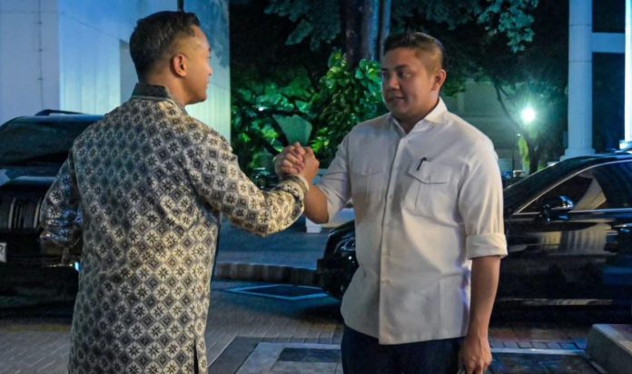 IMG-20260116-WA0518 FOTO: Kiri Anindya Bakrie Ketua Umum Kamar Dagang dan Industri (Kadin) Indonesia dan Sekretaris Kabinet Teddy Indra Wijaya. (Dok. Setkab)