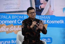 Taruna Ikrar Kepala BPOM Dorong UMKM Kosmetik Bersaing Global, Potensi Ekonomi hingga Rp 158 Triliun per Tahun FOTO: Kepala Badan Pengawas Obat dan Makanan (BPOM) RI Prof. Dr. Taruna Ikrar. (Istimewa)