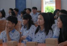 Sosialisasi SNPMB di Toraja, Unhas Tegaskan Informasi Kelulusan Hanya Lewat Akun Portal Siswa FOTO: Direktorat Akademik dan Kemahasiswaan Universitas Hasanuddin (Unhas) menyelenggarakan kegiatan Sosialisasi dan Promosi Seleksi Nasional Penerimaan Mahasiswa Baru (SNPMB), Kegiatan berlangsung di Aula SMAN 1 Tana Toraja, mulai pukul 09.30 Wita, Kamis (22/01).