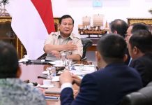 Panggil Sejumlah Menteri, Presiden Prabowo Tekankan Pengelolaan Sumber Daya Alam untuk Kesejahteraan Rakyat FOTO: Presiden Prabowo Subianto memanggil sejumlah menteri Kabinet Merah Putih untuk membahas implementasi pengelolaan sumber daya alam nasional, khususnya di sektor mineral dan batu bara (minerba), di Istana Merdeka, Jakarta, Rabu (28/01/2026). (Sumber: BPMI Setpres)
