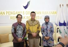 Dua Rektor UNHAS dan UNM Dukung Program ABG Taruna Ikrar, Kepala BPOM RI FOTO: Kepala Badan Pengawas Obat dan Makanan (BPOM) RI, Taruna Ikrar, mendapat dukungan penuh dari dua pimpinan perguruan tinggi terkemuka di Sulawesi Selatan, yakni Rektor Universitas Hasanuddin Prof. Dr. Ir. Jamaluddin Jompa, M.Sc., serta Plt. Rektor Universitas Negeri Makassar Prof. Dr. Farida Patittingi, S.H., M.Hum.