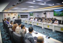 Mentan Amran Terima Para Bupati, Siap Akomodasi Kebutuhan Daerah untuk Perkuat Pertanian FOTO: Menteri Pertanian (Mentan) Andi Amran Sulaiman menerima audiensi para bupati dari beberapa daerah di Indonesia pertemuan itu yang digelar di Kantor Pusat Kementerian Pertanian, Jakarta, Rabu (12/2/2026). (Dok. Kementan)