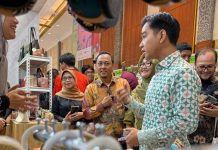 Tinjau INACRAFT 2026, Wapres Gibran Dorong Perajin UMKM Naik Kelas dan Tembus Pasar Global FOTO: Wakil Presiden (Wapres) Gibran Rakabuming meninjau The 26th Jakarta International Handicraft Trade Fair (INACRAFT) 2026 yang digelar di Jakarta International Convention Center (JICC), Jakarta, Rabu (04/02/2026). (Sumber: BPMI Setwapres)