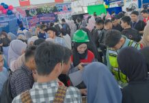 Ribuan Siswa SMA Padati Unhas Open Day 2026, Ini Komentar Mereka FOTO: Unhas Open Day (UOD) 2026 menjadi ruang promosi strategis Universitas Hasanuddin bagi calon mahasiswa baru, khususnya siswa-siswi SMA/sederajat. Kegiatan ini berlangsung meriah dan ramai di GOR JK Arenatorium, Kampus Universitas Hasanuddin Tamalanrea, Makassar, Sabtu (7/2).