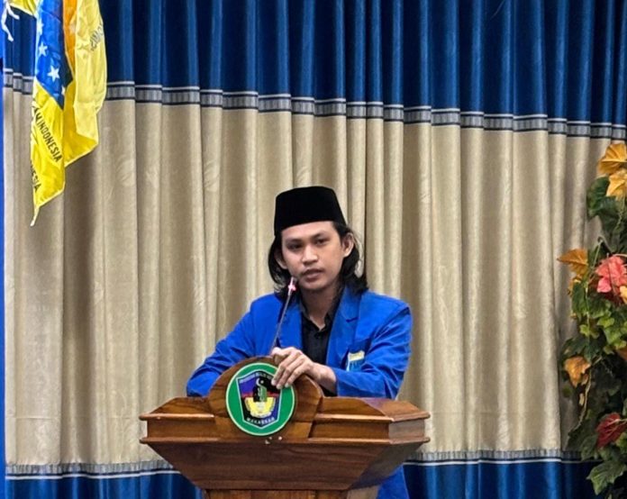 FOTO: Ketua PMII Kota Makassar, Hariandi.