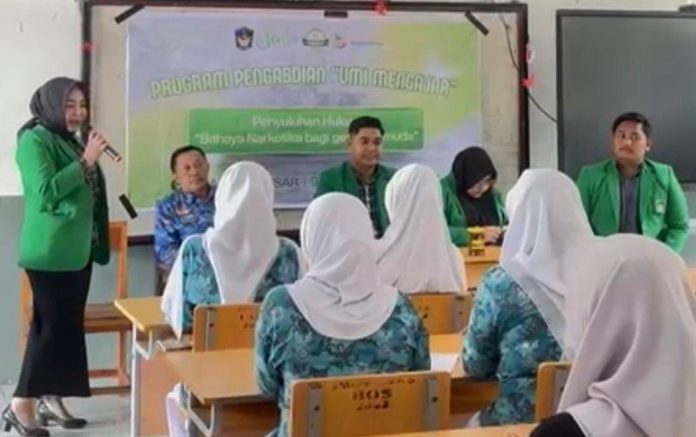 FOTO: Dr. Radesya Pratiwi Baharuddin, S.H., M.H., Dr. Dewi Ayu Lestari, serta Andi Muhammad Ilham R., S.Kel., M.Si. Para dosen memberikan pemaparan komprehensif terkait dampak hukum, sosial, dan psikologis akibat penyalahgunaan narkotika.