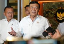 Menko Polkam Apresiasi TNI-Polri Evakuasi Korban dan Pemulihan Keamanan Pasca-Penembakan Pesawat di Boven Digoel FOTO: Menteri Koordinator Bidang Politik dan Keamanan Jenderal TNI (Purn.) Djamari Chaniago. (Dok. Kemenko Polkam)