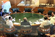 Presiden Gelar Ratas Minggu Sore Bersama Menteri di Bidang Ekonomi FOTO: Presiden Prabowo Subianto menggelar rapat terbatas (Ratas) dengan sejumlah menteri dibidang ekonomi. Ratas itu digelar di kediaman pribadi Presiden di Hambalang, Bogor pada Minggu (15/2) sore. (Dok. Seskab)