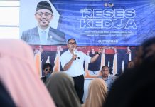 Reses di Dapil, Supratman Kunjungi 3 Titik Serap Aspirasi Masyarakat FOTO: Ketua DPRD Kota Makassar, Supratman menyapa konstituennya melalui reses kedua masa persidangan kedua tahun sidang 2025/2026.