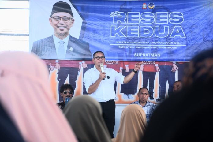 IMG-20260216-WA0327 FOTO: Ketua DPRD Kota Makassar, Supratman menyapa konstituennya melalui reses kedua masa persidangan kedua tahun sidang 2025/2026.