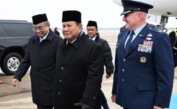 Tiba di AS, Presiden Prabowo Akan Bertemu Presiden Trump Guna Perkuat Hubungan Bilateral FOTO: Presiden RI Prabowo Subianto tiba di Amerika Serikat (AS) pada Selasa, 17 Februari 2026 pukul 11.55 waktu setempat. Pesawat Garuda Indonesia-1 yang membawa Presiden dan rombongan mendarat di Pangkalan Militer Andrews, Washington DC. (Dok. Seskab)