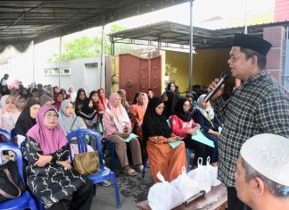 Di Dapil Warga Sampaikan Soal KIS ke Fasruddin Rusli FOTO: Anggota DPRD Kota Makassar, Fasruddin Rusli reses kedua di Dapil I Makassar, Salah satunya digelar di Jalan Domba, Kelurahan Maricaya, Kecamatan Makassar, Rabu (18/2/2026).