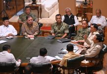 Rapat di Hambalang, Presiden Panggil Menko, Menteri dan Panglima TNI Bahas Kesiapan Idulfitri 1447 H FOTO: Presiden Prabowo Subianto menerima beberapa menteri Kabinet Merah Putih di Hambalang, Bogor, Jawa Barat, pada Senin 9 Maret 2026. (Dok Seskab)