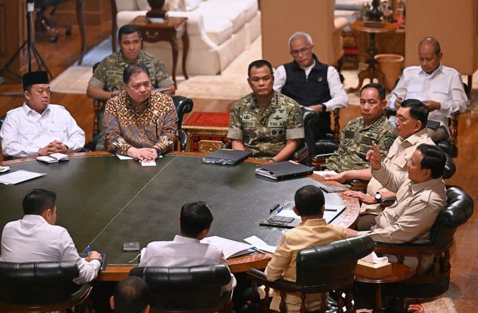 FOTO: Presiden Prabowo Subianto menerima beberapa menteri Kabinet Merah Putih di Hambalang, Bogor, Jawa Barat, pada Senin 9 Maret 2026. (Dok Seskab)