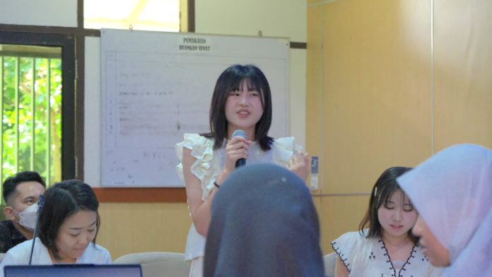 FOTO: Fusayo Kobayashi dari Niigata University of Health and Welfare di Ruang Senat Fakultas Keperawatan, Kampus Unhas Tamalanrea, Makassar, Senin (02/03).