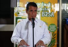 Pemerintah Tegas Stabilkan Pangan, Kepala Bapanas Amran: Jangan Ada yang Bermain di Distribusi FOTO: Kepala Bapanas yang juga Menteri Pertanian Amran dalam sesi wawancara usai Rakor Stabilisasi Pasokan dan Harga Pangan (SPHP) pada Rabu (4/3/2026) di Jakarta. (Dok Kementan)
