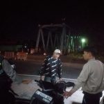 Kecelakaan Tunggal di Utara Jembatan Lespadangan, Motor Tabrak Barier Diduga Akibat PJU Rusak dan Pengendara Mengantuk