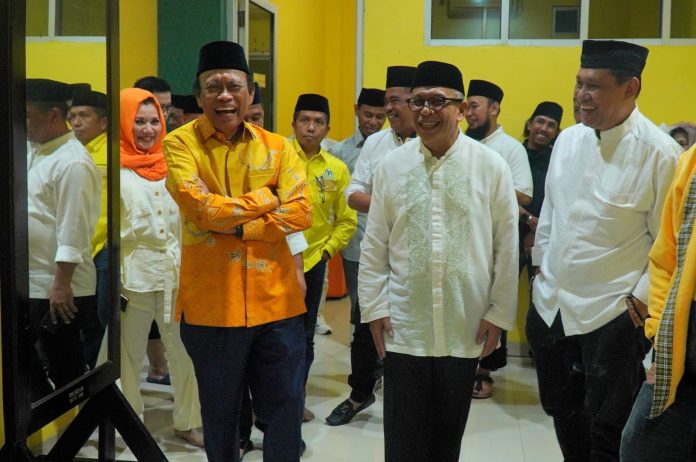 FOTO: Kanan Ilham Arief Sirajuddin dan Plt Ketua DPD I Golkar Sulsel Muhidin M Said.