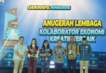 Andi Seto Asapa Terima Penghargaan GEKRAFS Awards 2026 FOTO: Andi Seto Asapa ajang Gekrafs Awards 2026 yang digelar dalam rangka Rapat Kerja Nasional (Rakernas) Gekrafs pada Sabtu (7/3/2026).