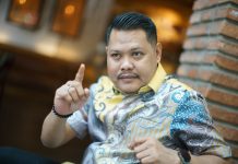 Ketum LOGIS 08 Sarankan Presiden Ganti Mensesneg dan Seskab, Usul Libatkan Tokoh Senior Berpengalaman Foto: Ketua Umum Logis 08, Anshar Ilo (Ist)*